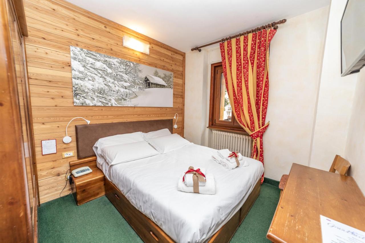 Hotel Gran Baita Oulx Extérieur photo