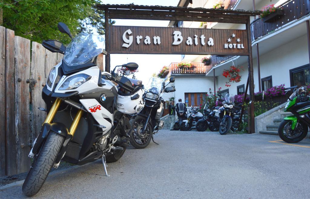 Hotel Gran Baita Oulx Extérieur photo